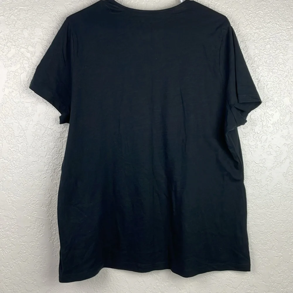 Faded Glory black top v neck - Picture 4 of 5